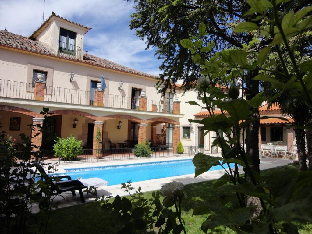 Palacio De Monfarracinos Benavente Luaran gambar