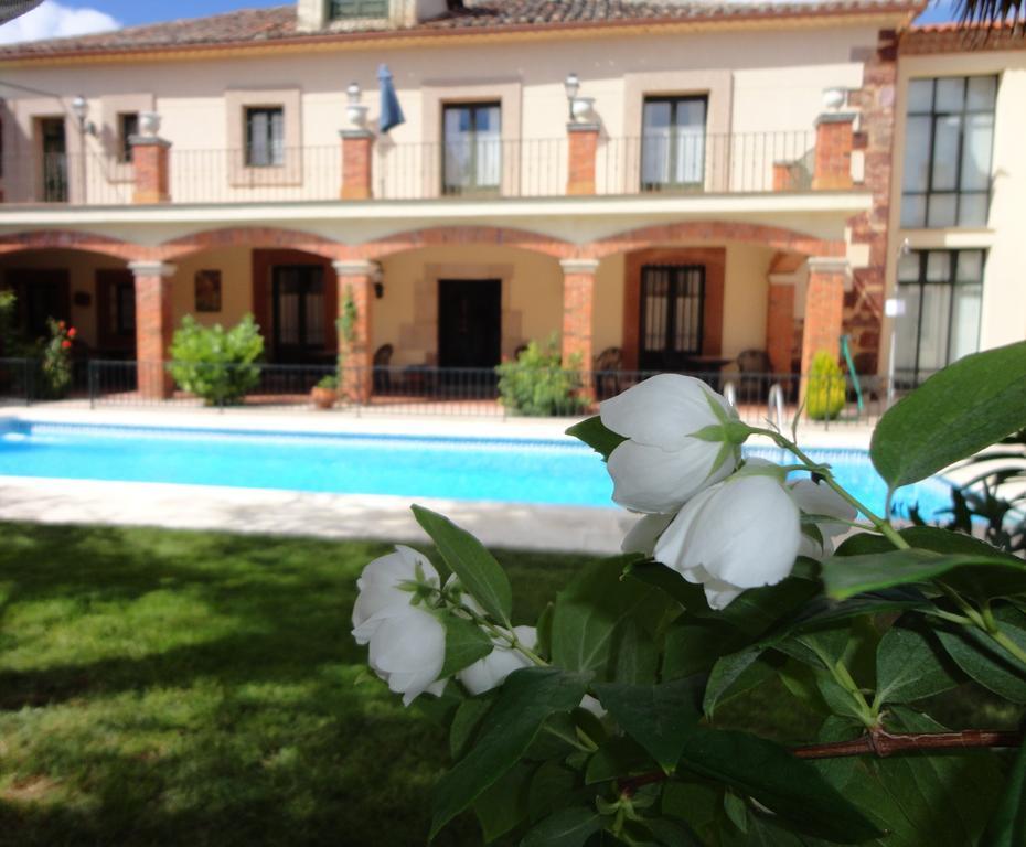 Palacio De Monfarracinos Benavente Luaran gambar