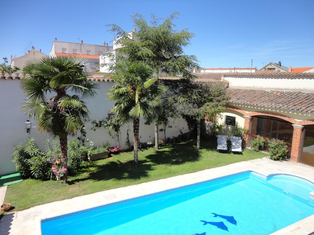 Palacio De Monfarracinos Benavente Luaran gambar